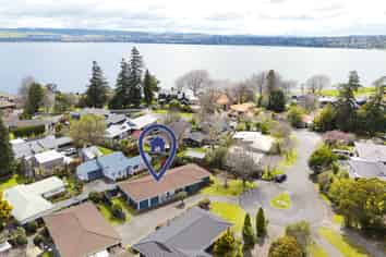 1/7 Kathleen Place, Rainbow Point