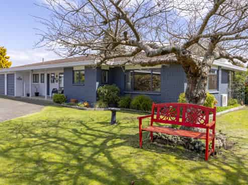 1/7 Kathleen Place, Rainbow Point