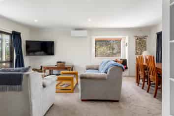 1/7 Kathleen Place, Rainbow Point