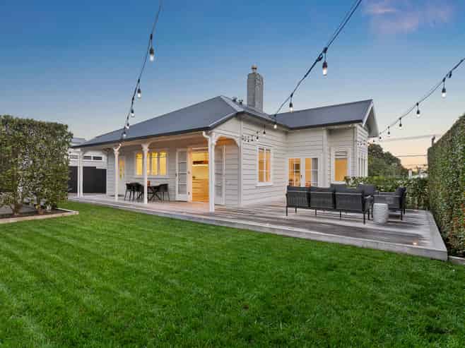 16 Arthur Street, Onehunga