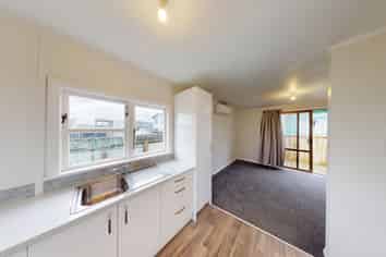 B/8 Karaka Street, Castlecliff