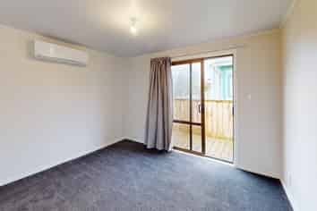 B/8 Karaka Street, Castlecliff