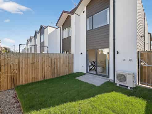 11/15 Bunyan Street, Waltham