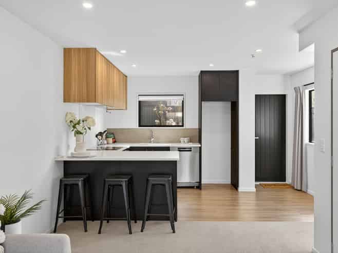 11/15 Bunyan Street, Waltham