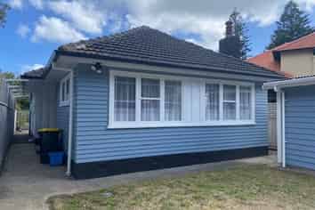152 Muritai Road, Eastbourne