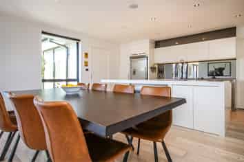 2 Bennett Place, Allenton