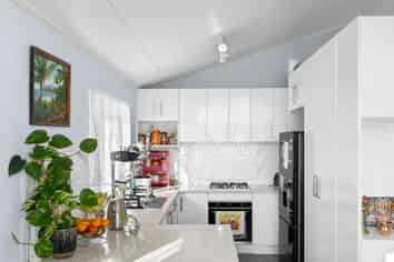 28 Matthews Road, Flat Bush
