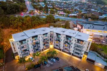 B104/525 East Coast Road, Browns Bay