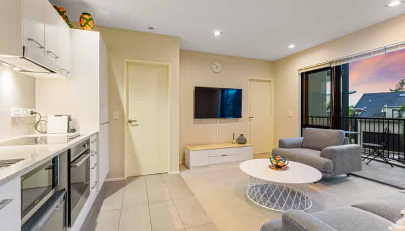 B104/525 East Coast Road, Browns Bay