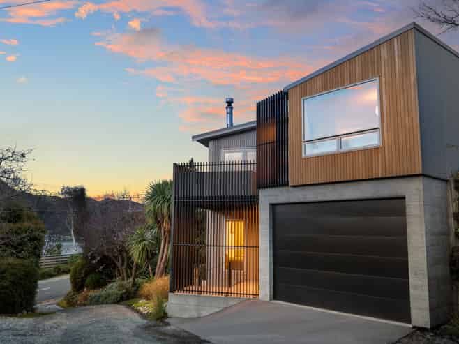240 Peninsula Road, Kelvin Heights