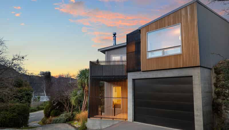 240 Peninsula Road, Kelvin Heights