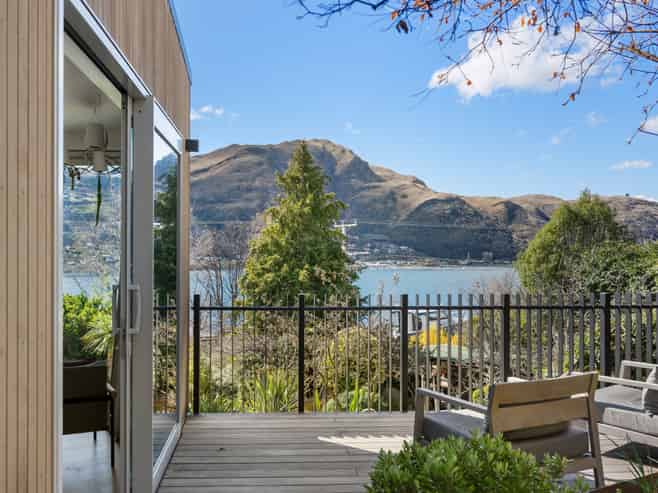 240 Peninsula Road, Kelvin Heights