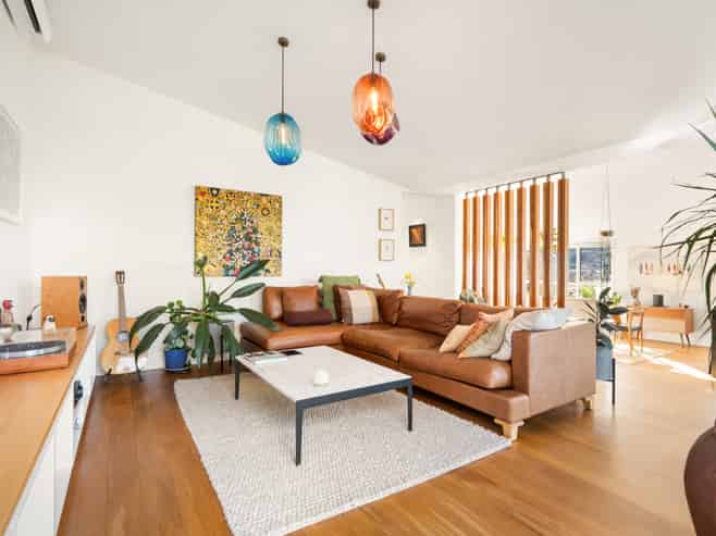 240 Peninsula Road, Kelvin Heights