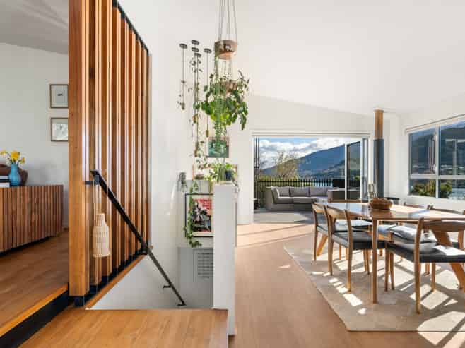 240 Peninsula Road, Kelvin Heights