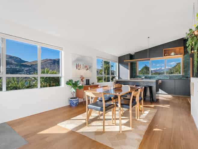 240 Peninsula Road, Kelvin Heights