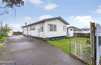 25 Matthews Road, Flat Bush