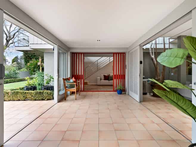 10 Fern Glen Road North, St Heliers