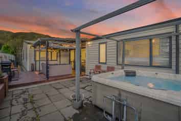 31 Fraser Colman Grove, Wainuiomata