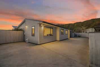 31 Fraser Colman Grove, Wainuiomata