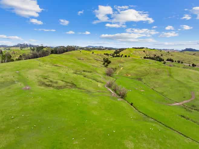 282 Taipuha Station Road, Paparoa