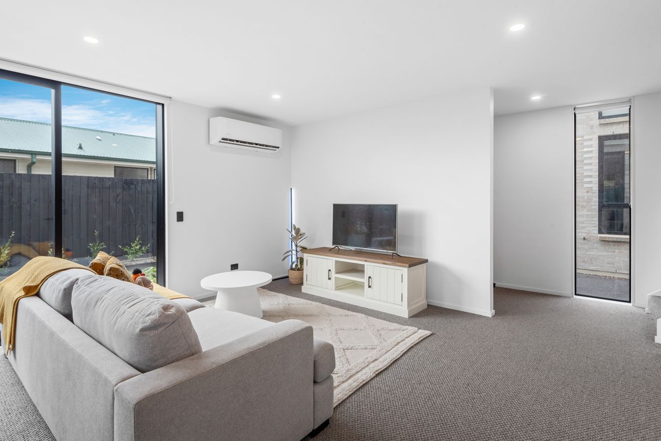 Owner relocating - your chance to secure this home - Widok 3