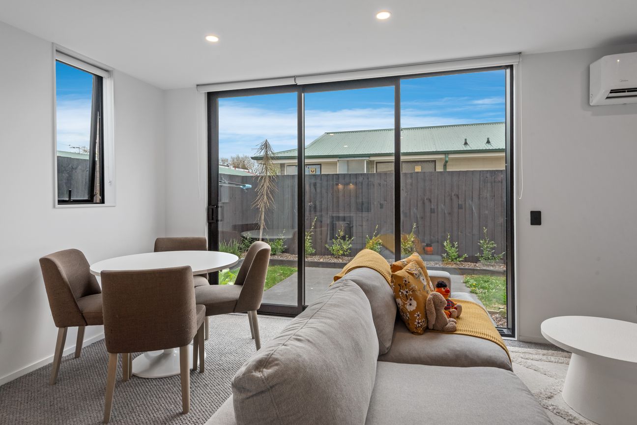 Owner relocating - your chance to secure this home - Widok 5