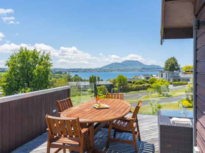 1/11 Krissell Place, Acacia Bay