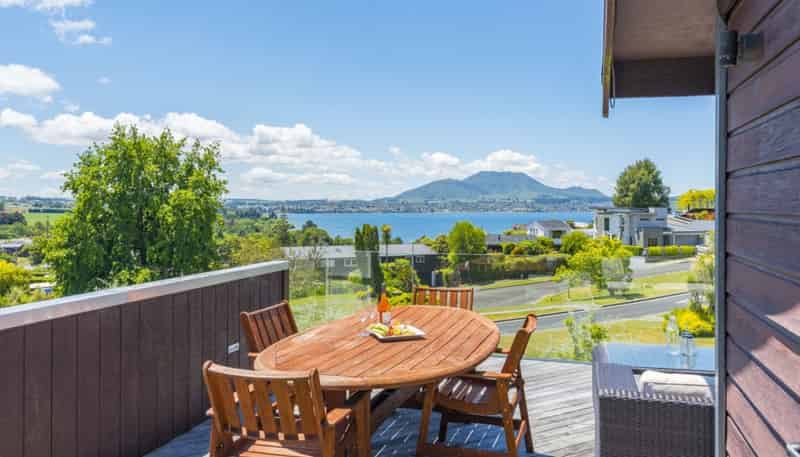 1/11 Krissell Place, Acacia Bay