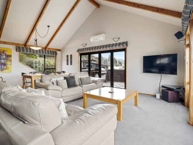 1/11 Krissell Place, Acacia Bay