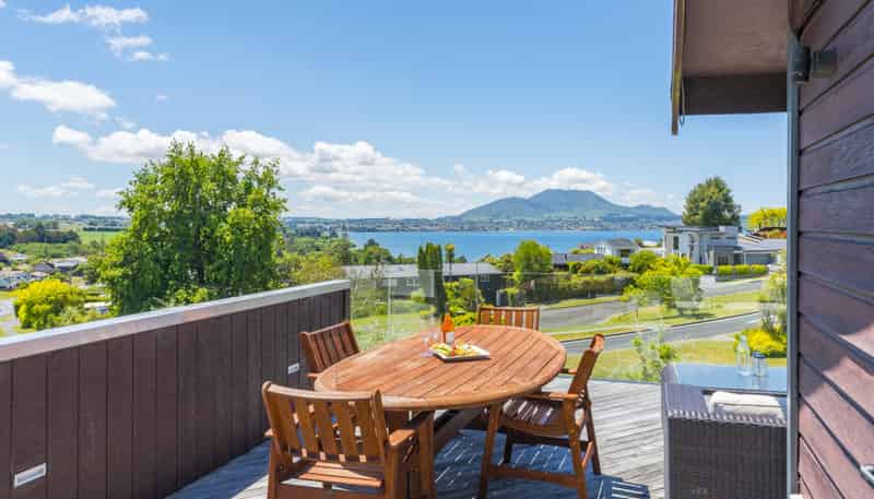 1/11 Krissell Place, Acacia Bay