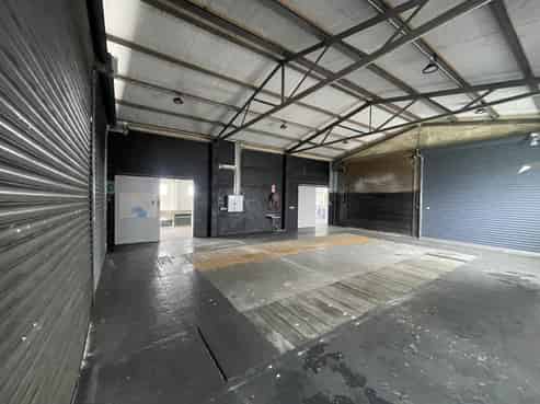 Central Tokoroa Warehouse, Workshop and Office