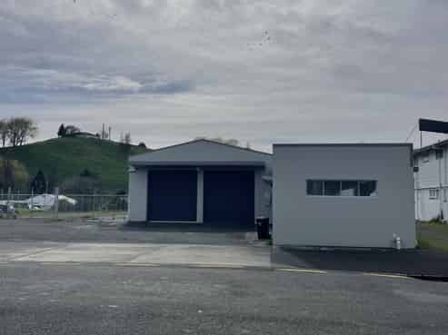 Central Tokoroa Warehouse, Workshop and Office