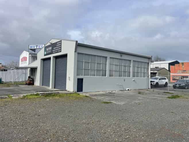 Central Tokoroa Warehouse, Workshop and Office