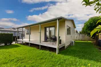 25a Ennismore Rd, Mount Albert