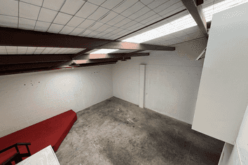 Compact Warehouse with Mezzanine