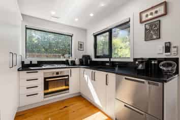 6 Irvine Street, Aro Valley
