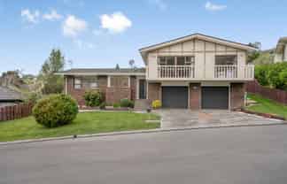 11 Pioneer Grove, Silverstream