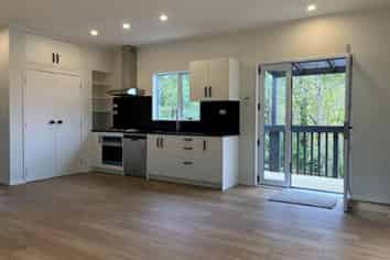 54A Elmore Road, Albany