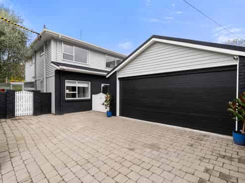 18A Burma Road, Khandallah