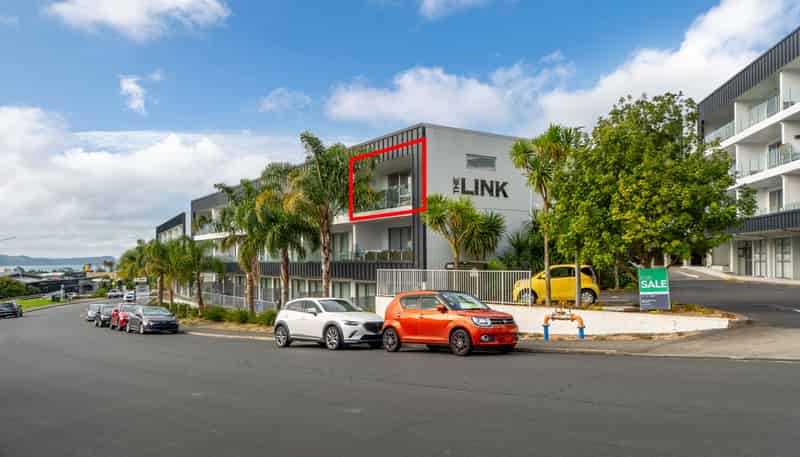 211/17 Link Crescent, Stanmore Bay