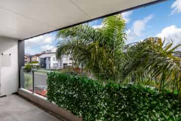 211/17 Link Crescent, Stanmore Bay