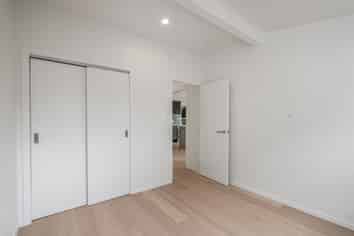 2 Tokoroa Road, Tairua