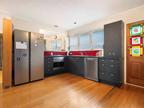 2A Waller Avenue, Bucklands Beach