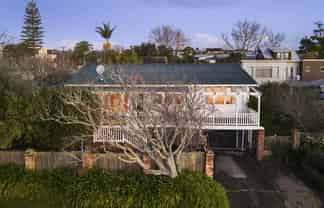 2A Waller Avenue, Bucklands Beach