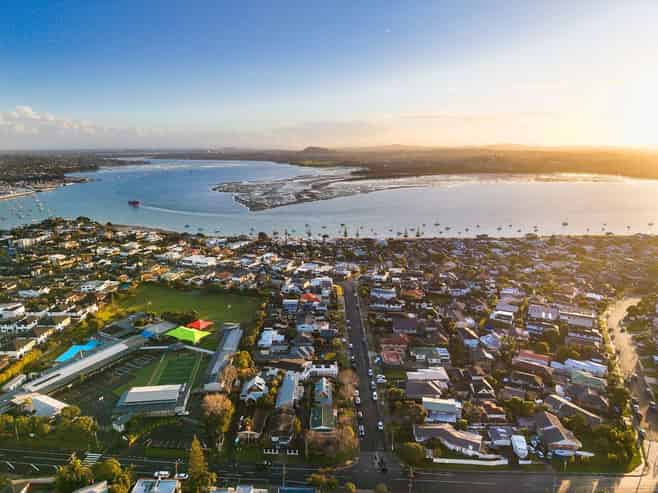 2A Waller Avenue, Bucklands Beach