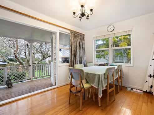 2A Waller Avenue, Bucklands Beach