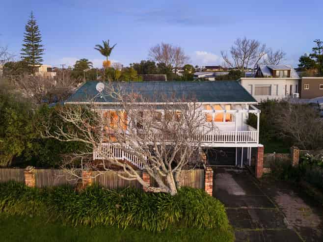 2A Waller Avenue, Bucklands Beach