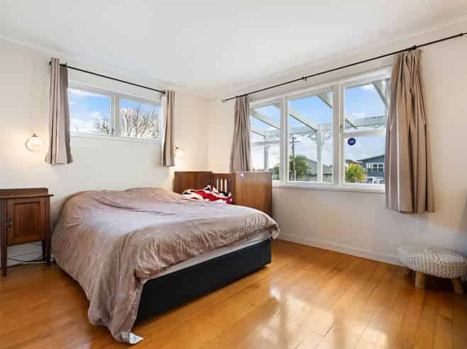 2A Waller Avenue, Bucklands Beach