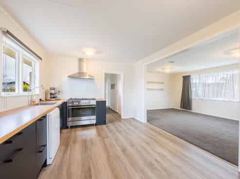 16 Williams Street, Otane