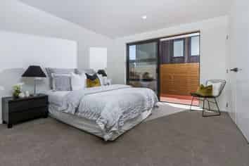 5 Tapatai Place, Castor Bay